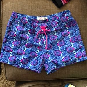 NWOT Vineyard vines fish beach/ boat shorts